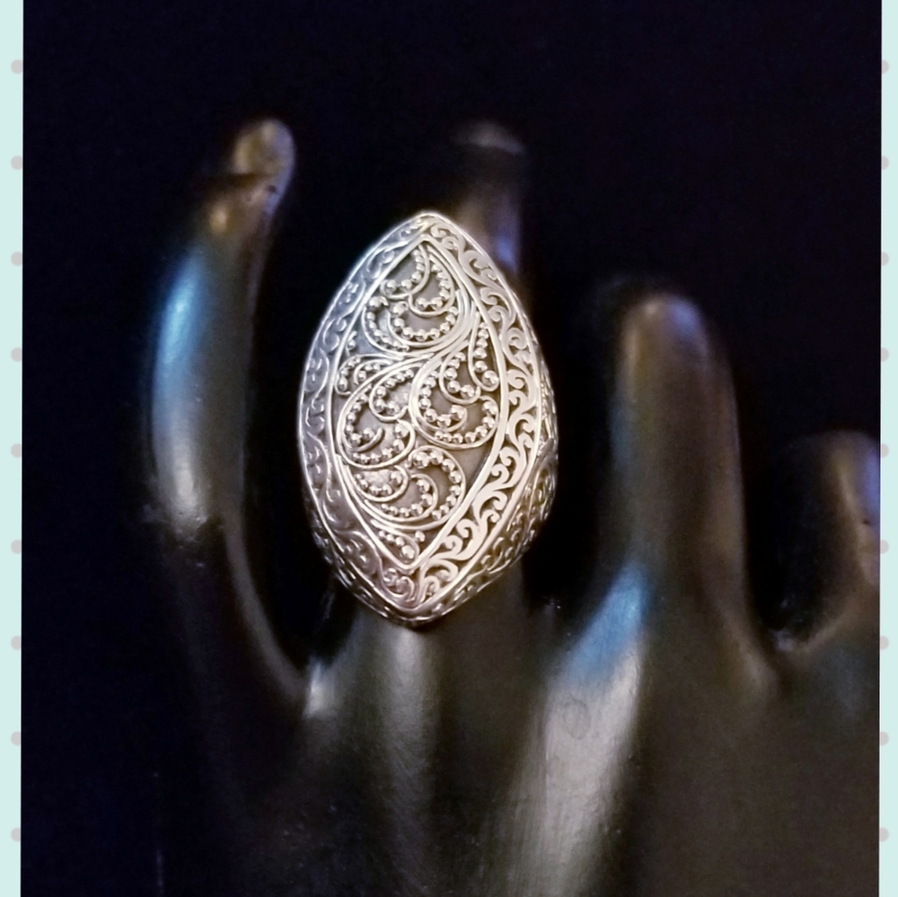 LOIS HILL STERLING SILVER MARQUIS SHAPED RING - Picture 9 of 10